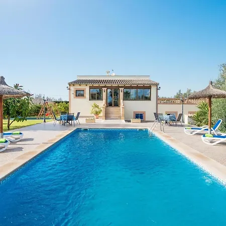 Calderitx Villa *