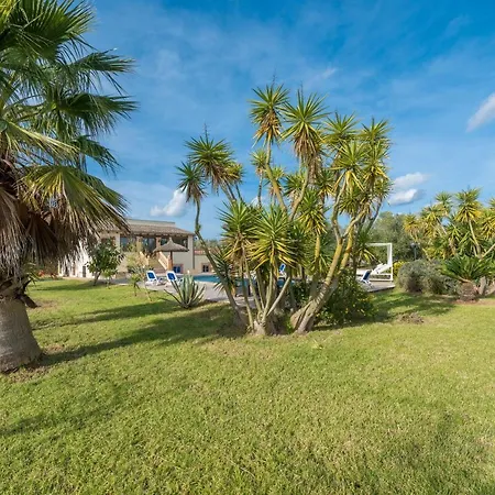 Calderitx Villa *
