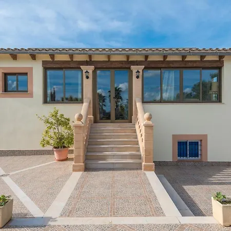 Calderitx Villa *